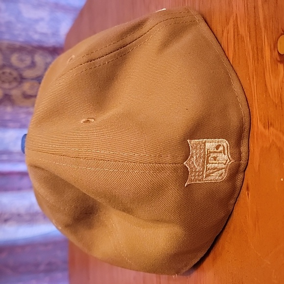 Buffalo Bills New Era Fitted HAT - Picture 4 of 5